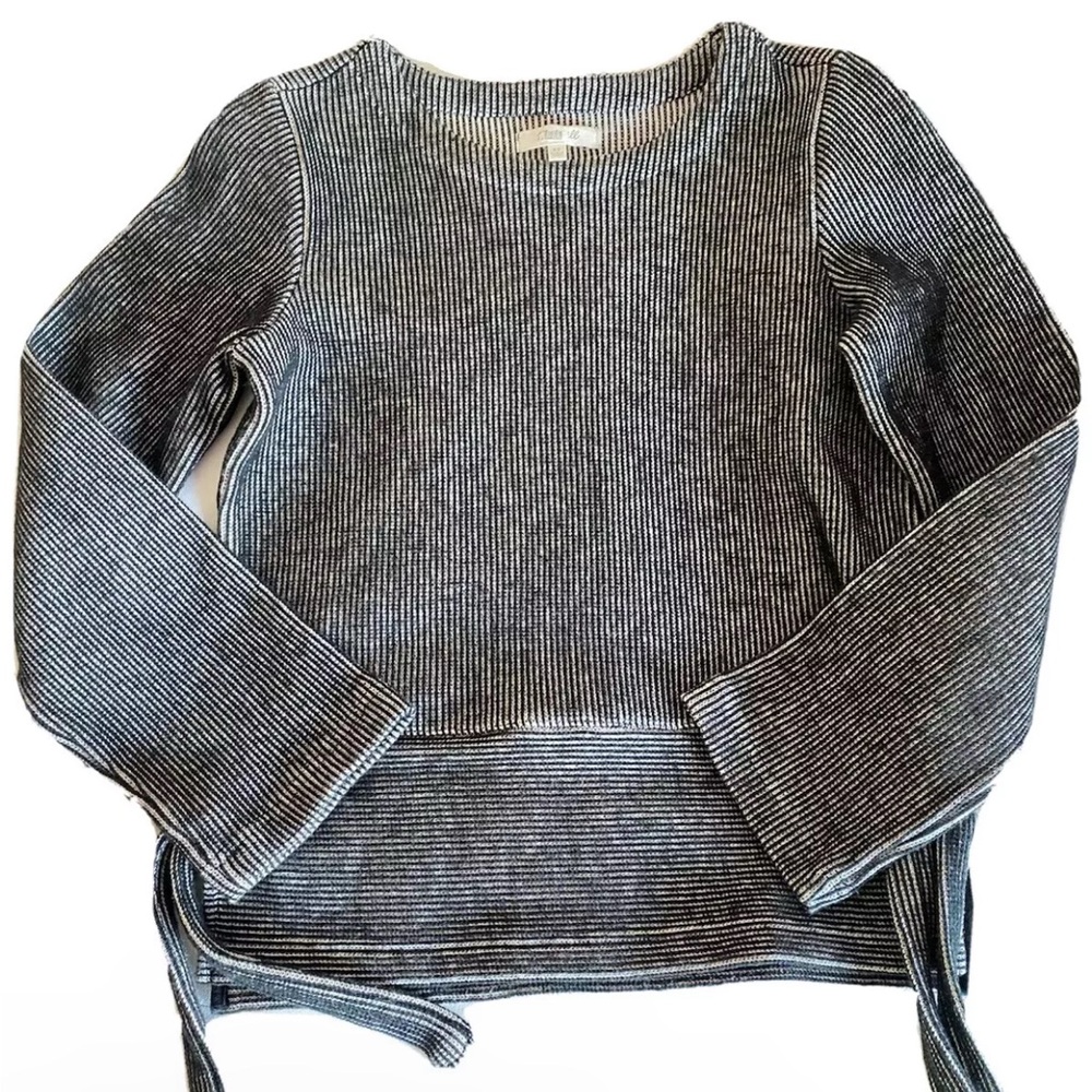 Madewell gray textured top xsmall side ties